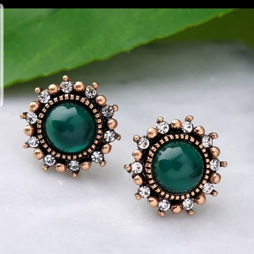 Green Stone Antique Gold Earrings